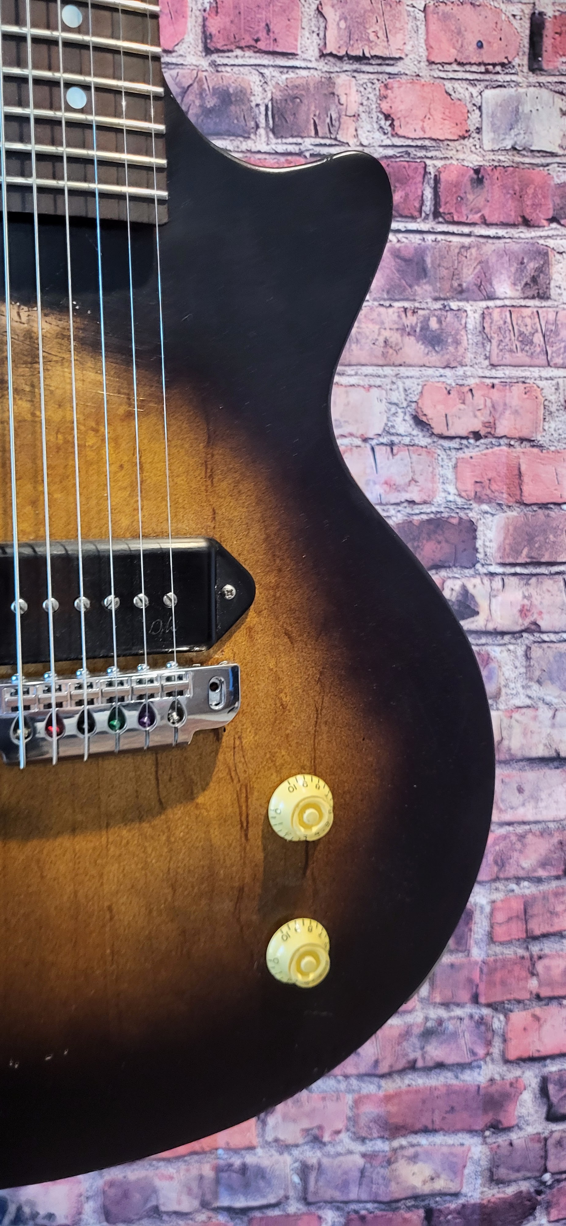 Danny Boy Dylan P90 Cream Controls