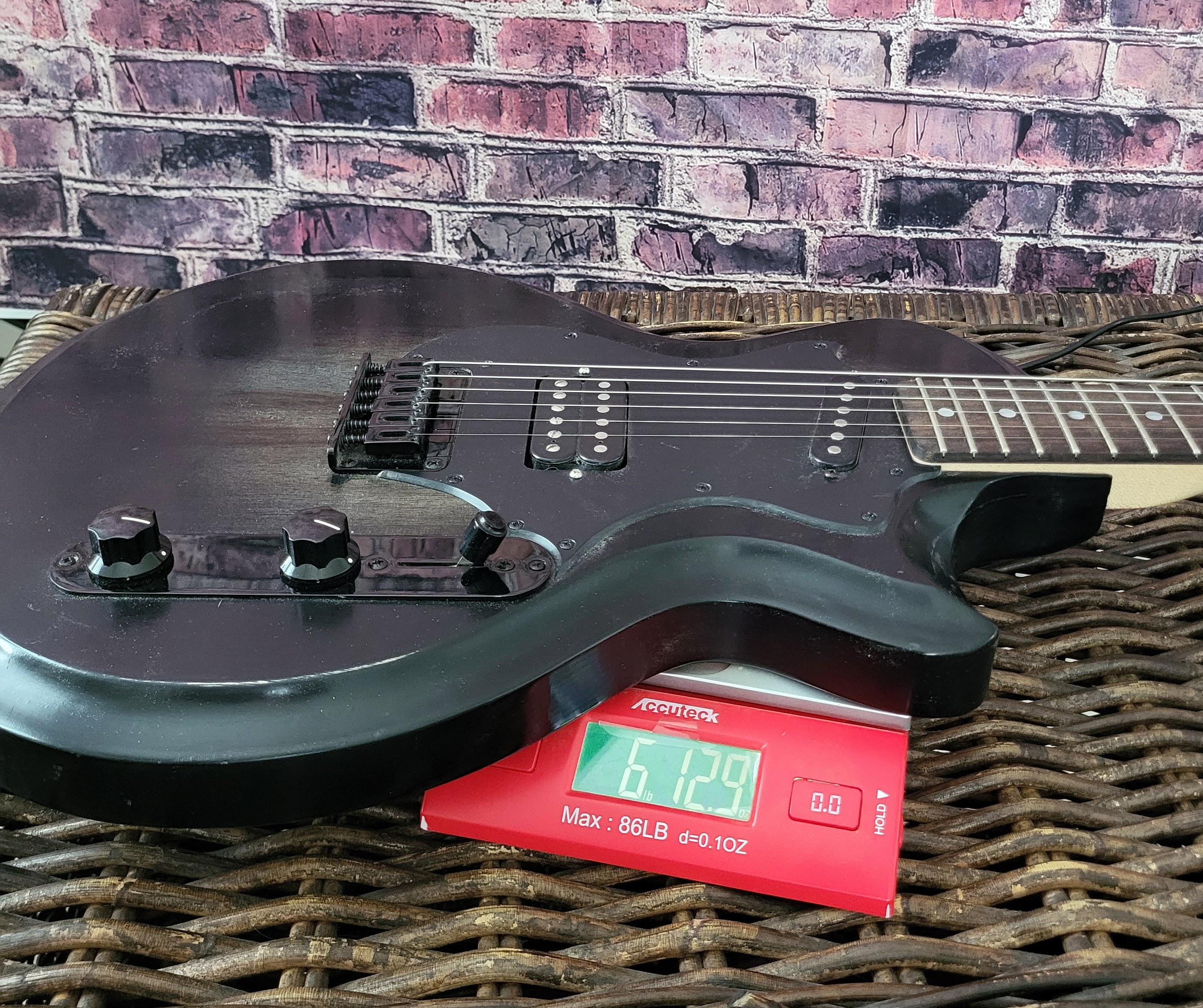 Fueler Black Limba Burst Scale Weight