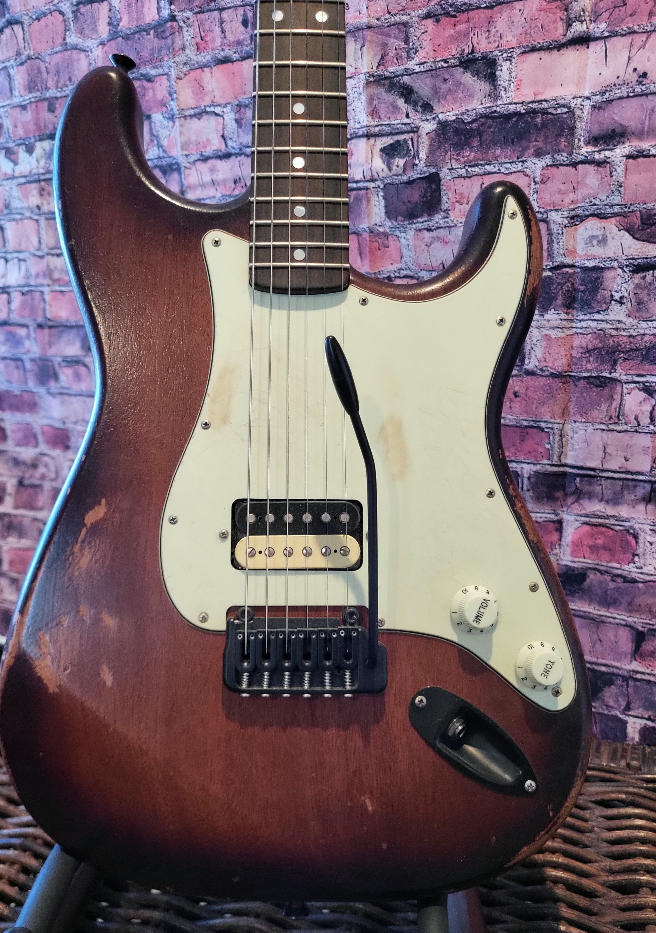 Hummer Vibro Aged Burst