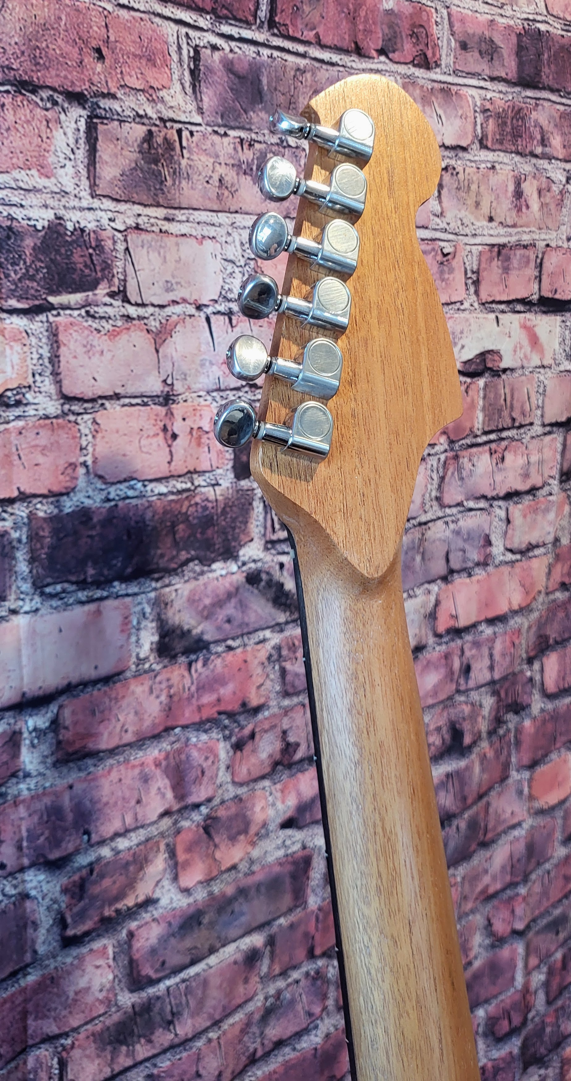 Oiler Pink Sunburst HS Neck Back Nickle Tuners